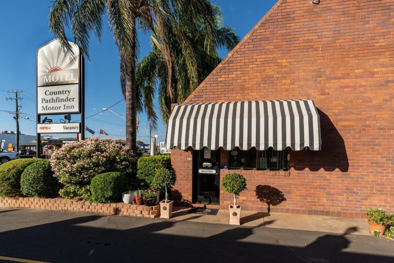 Country Pathfinder Motor Inn Dalby Extérieur photo