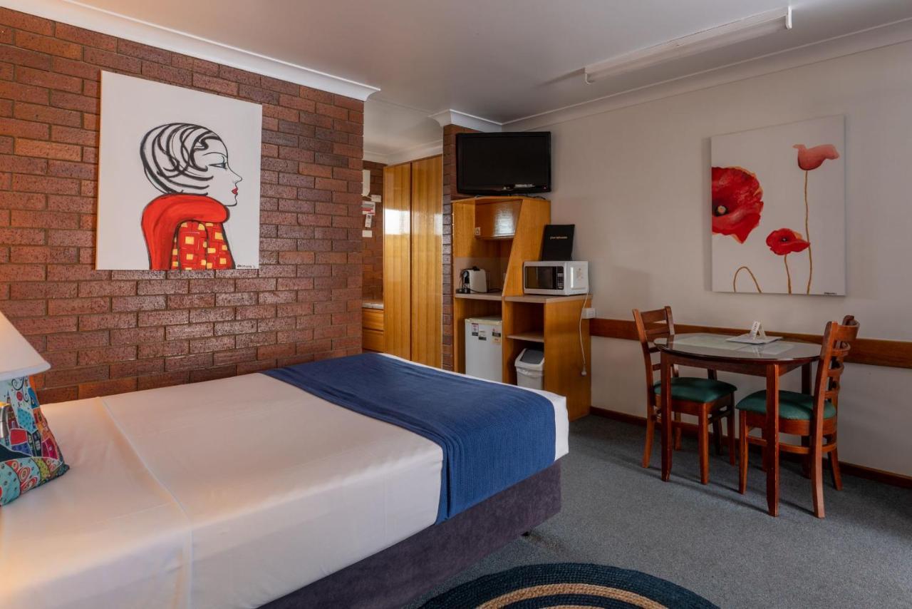 Country Pathfinder Motor Inn Dalby Extérieur photo