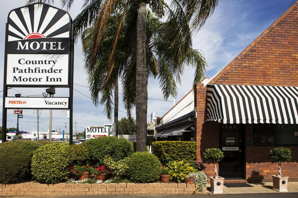 Country Pathfinder Motor Inn Dalby Extérieur photo