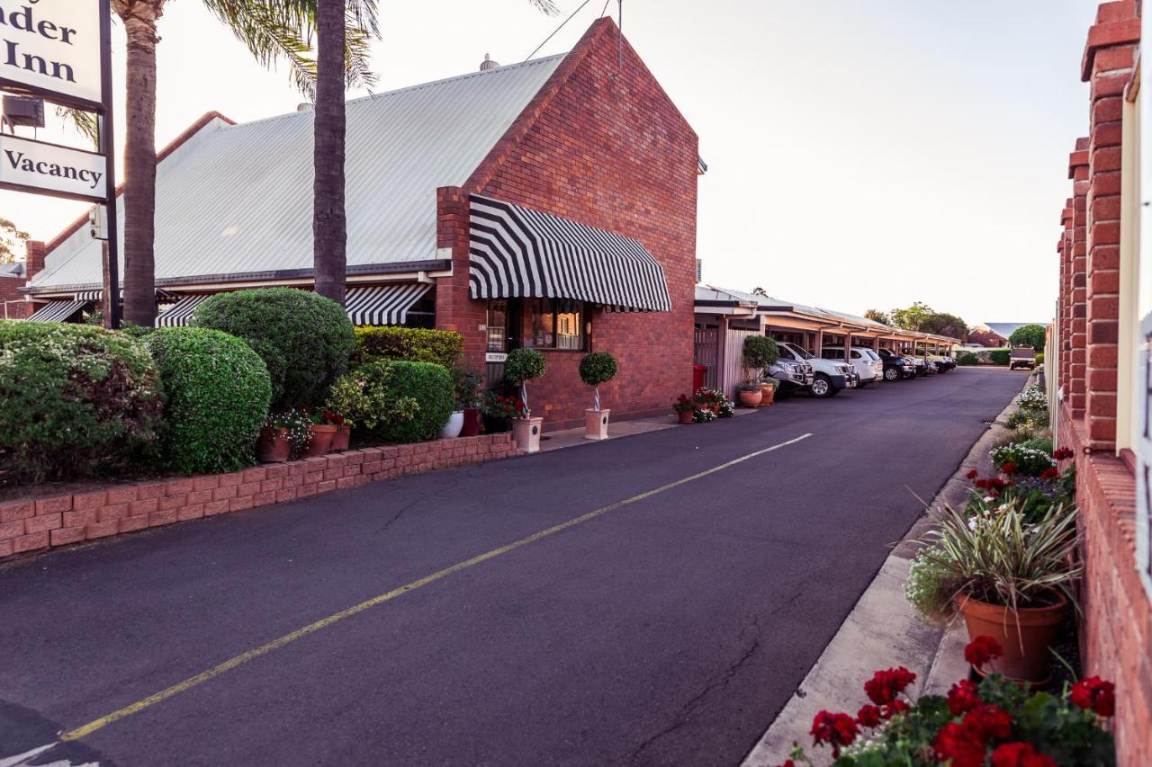 Country Pathfinder Motor Inn Dalby Extérieur photo